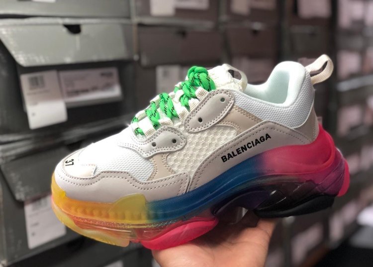 BALENCIAGA TRIPLE S
