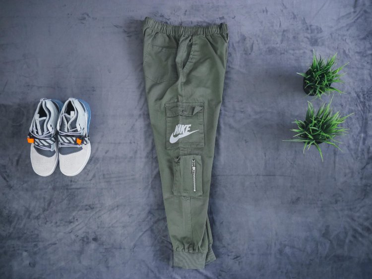 Штаны Nike khaki