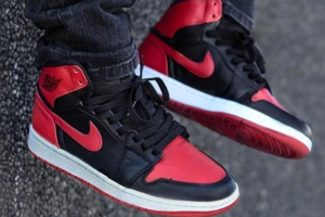 Air Jordan 1 High “Banned” 555088-001