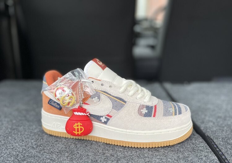 Nike Air Force 1 '07