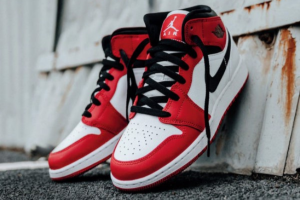 Nike Air Jordan 1 Red White