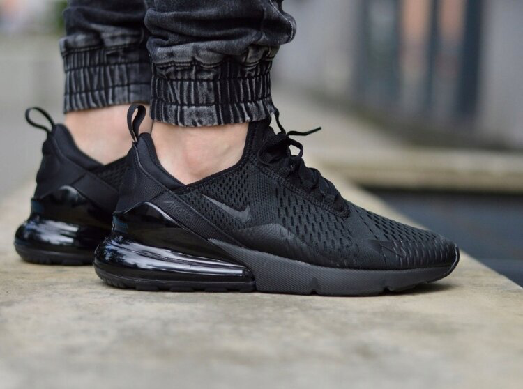 Nike Air Max 270
