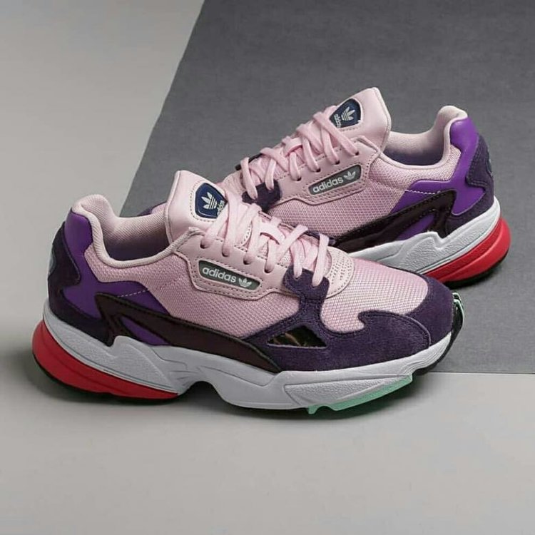 Кроссовки Adidas Falcon w pink/purple