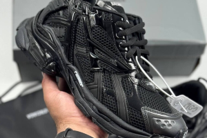 Balenciaga Runner