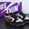 Supreme x NK SB Dunk Low 