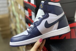  Nike Air Jordan 1 Зима