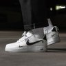 NIKE AIR FORCE 1 07 Lv8