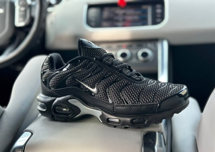 Nike Air Max Plus 
