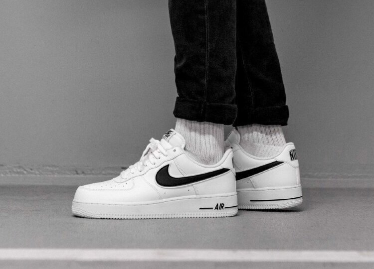 Nike Air Force 1 07
